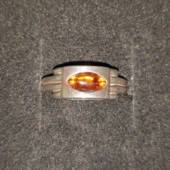 Elegant Baltic Amber 925 Sterling Silver Ring - Picture 5 of 9